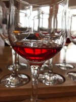 Названы лучшие красные полусладкие вина Крыма